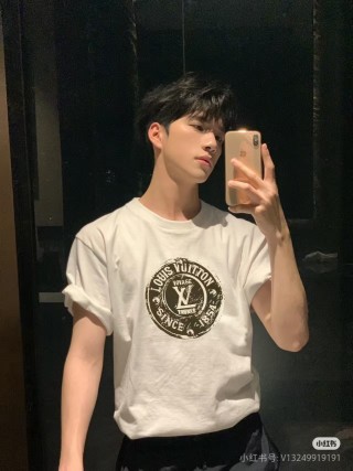Louis Vuitton Monogram Circle White T-Shirt view 3