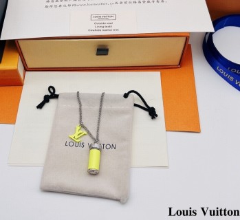 Louis Vuitton Fluo Perfume Bottle Pendant Necklace - Grass Green view 4