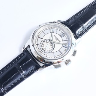 Patek Philippe Nautilus 5905R-010 Complications Watch view 9