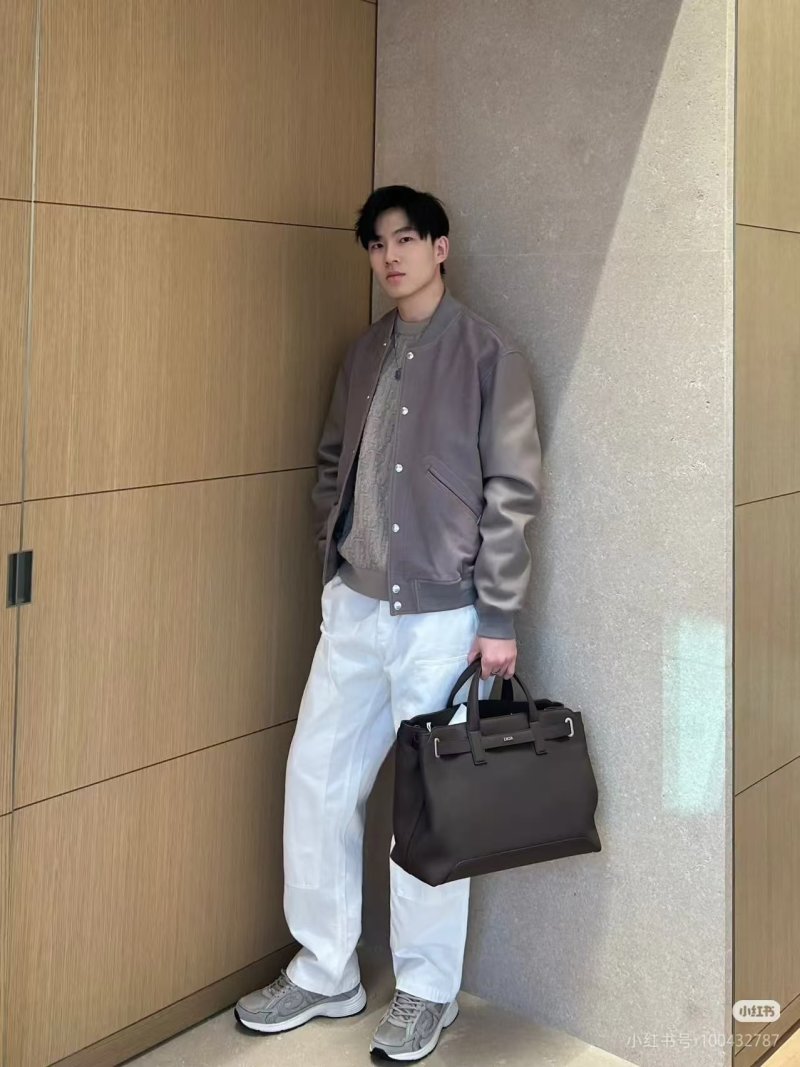 Mauve Colorblock Bomber Jacket with Ribbed Cuffs view