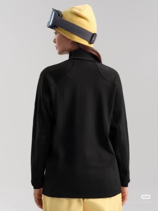 Descente Black Quarter-Zip Technical Ski Jacket view 2