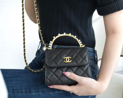 Chanel Classic Quilted Black Shoulder Bag with Gold Chain view 3