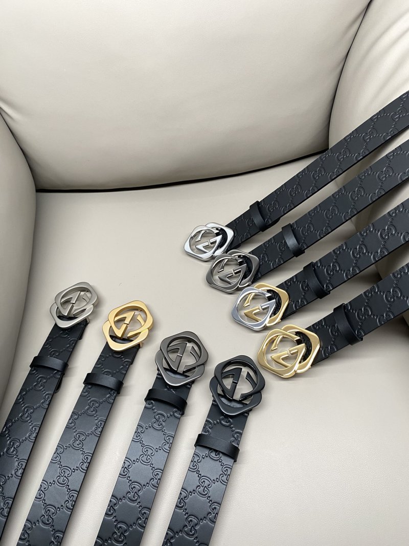 Gucci Men's Black Leather Belt with GG Buckle view