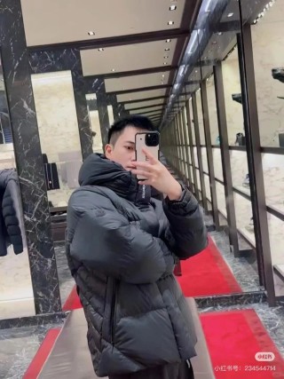 Black Oversized Puffer Down Jacket view 4