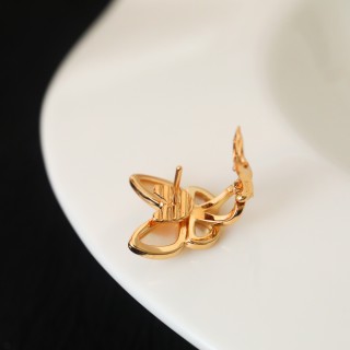 Van Cleef & Arpels Two Butterfly White Mother-of-Pearl Gold Earrings view 7