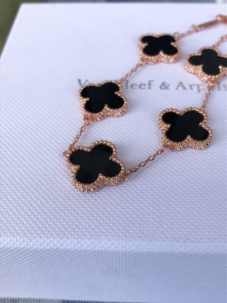 Van Cleef & Arpels Four-Leaf Clover Bracelet Rose Gold Black Onyx view 3