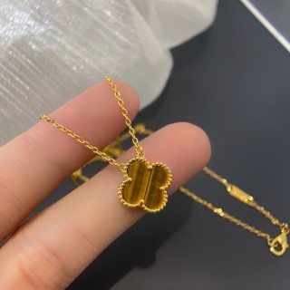 Van Cleef & Arpels Four-Leaf Clover Tiger's Eye Gold Necklace view 3