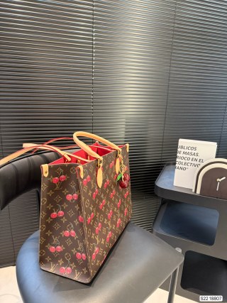 Louis Vuitton OnTheGo Tote Cherry Monogram Canvas view 4