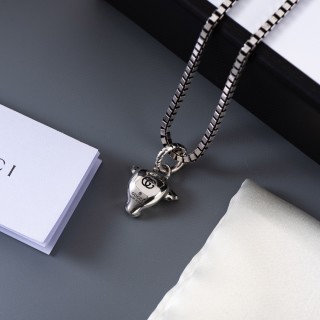 Gucci Bull Head Silver Pendant Necklace view 3