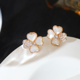 VCA Cosmos Four-Petal Mother-of-Pearl Diamond Earrings Rose Gold view 3