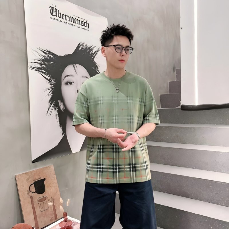 Burberry Check Short-Sleeve T-Shirt Sage Green view