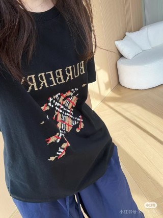 Burberry Black Graphic Logo T-Shirt view 2