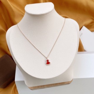 Qeelin Red Agate Gourd Pendant Necklace view 4