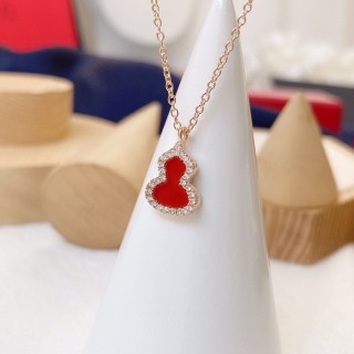Qeelin Red Agate Gourd Pendant Necklace view 9