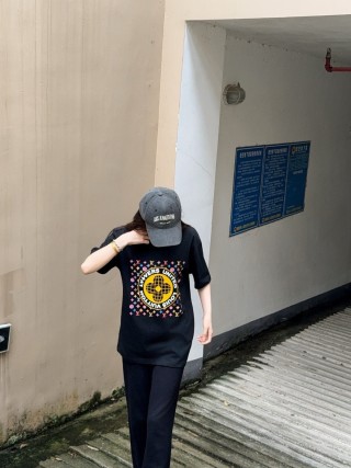 Black Graphic Print Short Sleeve T-Shirt with Colorful Logo Design view 4