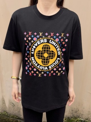 Black Graphic Print Short Sleeve T-Shirt with Colorful Logo Design view 8
