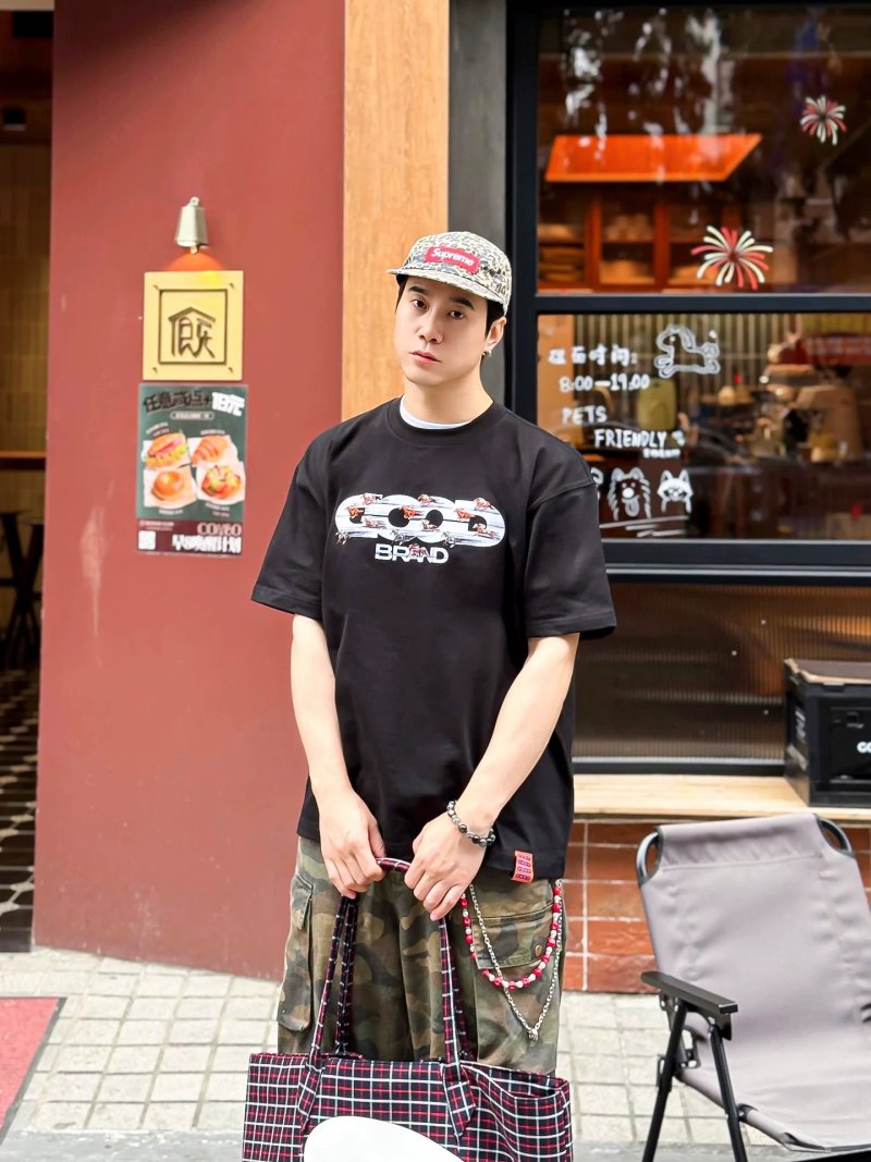 Supreme Brand Black Short Sleeve T-Shirt