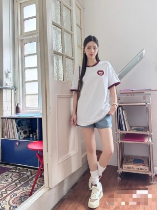Gucci White & Burgundy Short Sleeve T-Shirt
