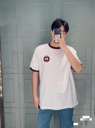 Gucci White & Burgundy Short Sleeve T-Shirt view 8