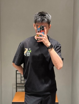 Loewe Black T-Shirt with Embroidered Anagram Logo view 5