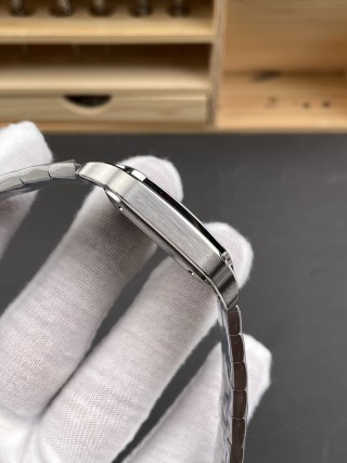 Cartier Santos Medium White Dial Automatic Watch 35.1mm view 6