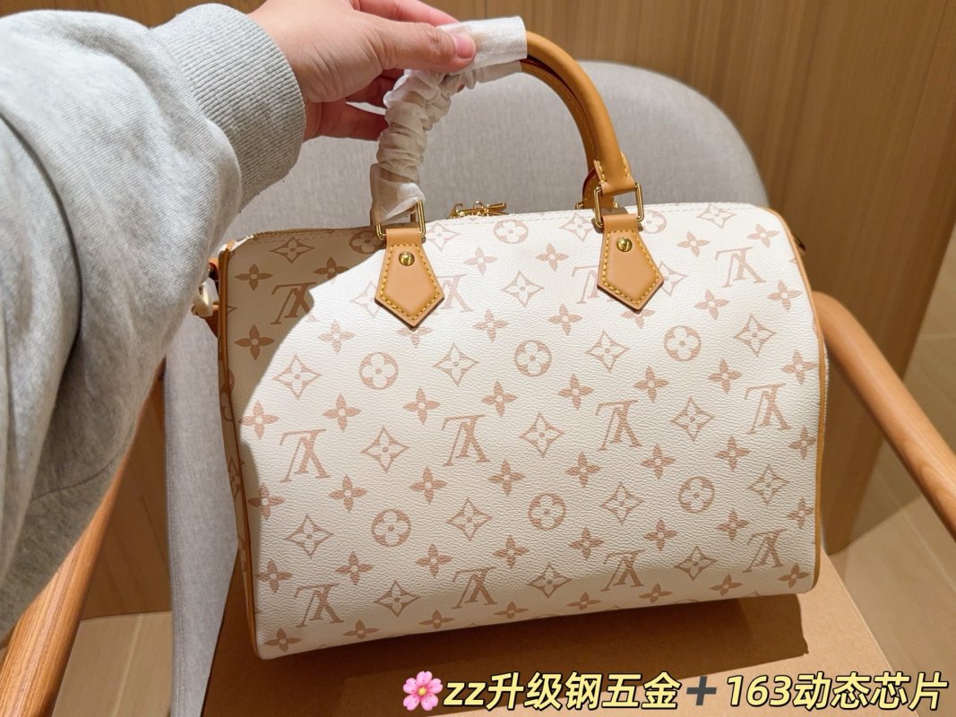 Louis Vuitton Speedy 30 Monogram Canvas Handbag Cream view