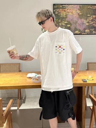 Louis Vuitton Monogram Pocket Cream T-Shirt view 2