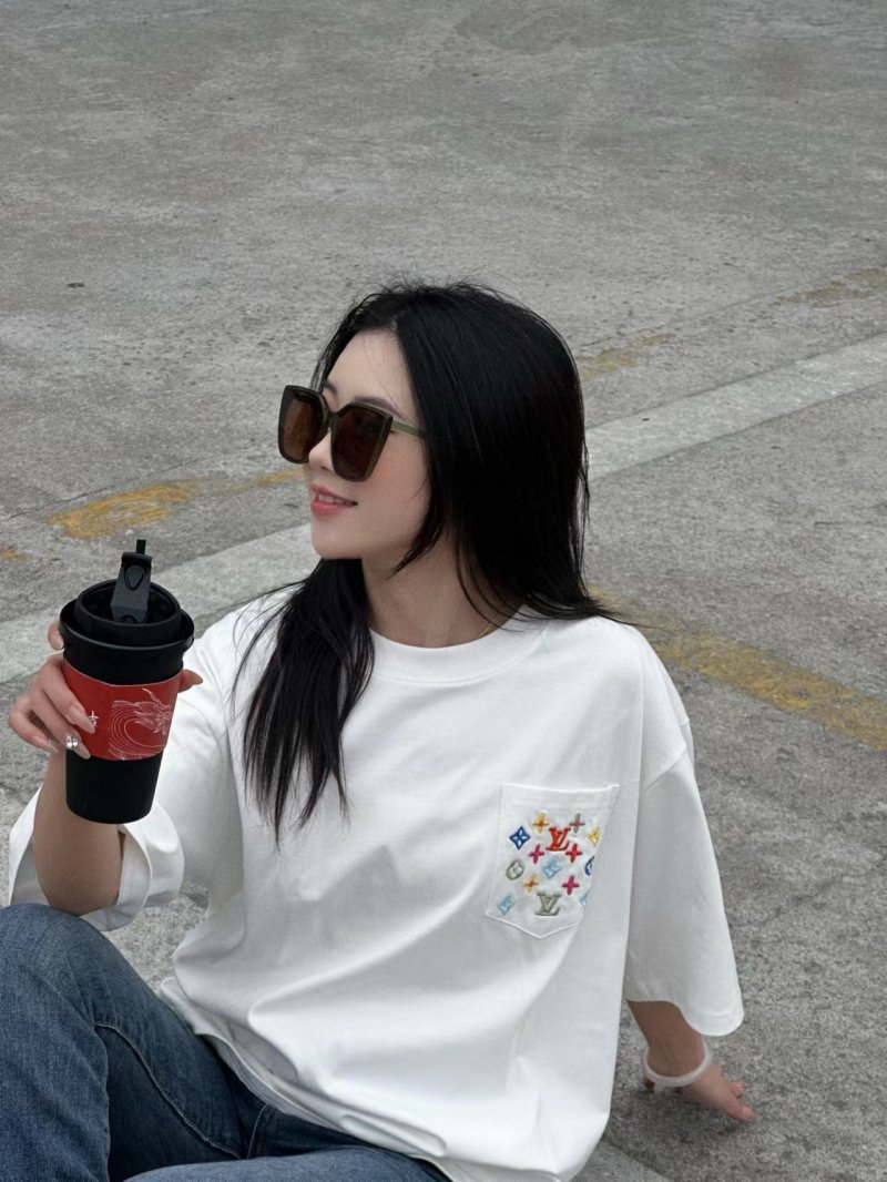 Louis Vuitton Monogram Pocket Cream T-Shirt view