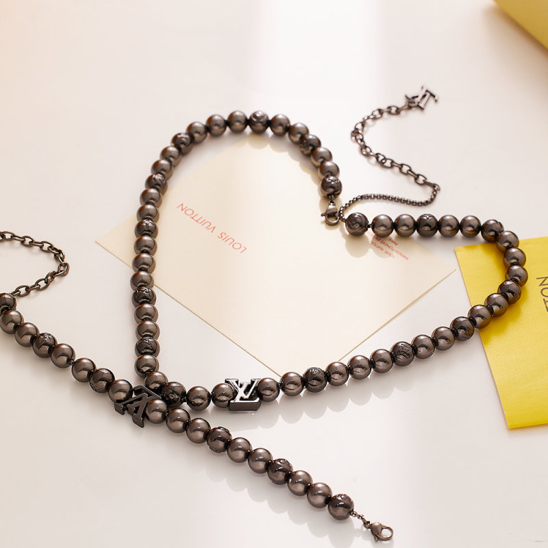 Louis Vuitton Black Pearl Beaded Chain Bracelet view