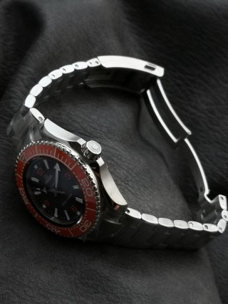 Omega Seamaster Planet Ocean Orange Ceramic Bezel 45.5mm view 7