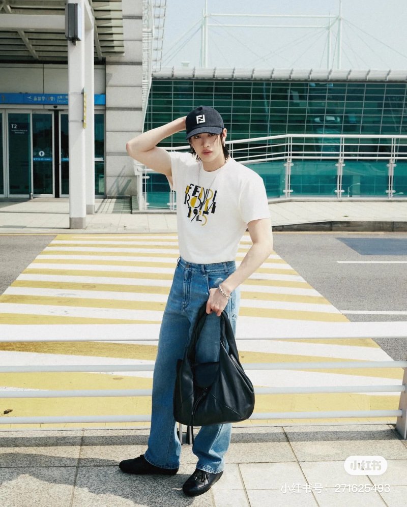 White Graphic Print Short Sleeve T-Shirt view