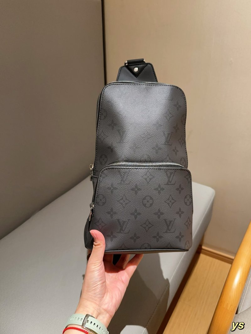 Louis Vuitton Avenue Chest Bag Black view