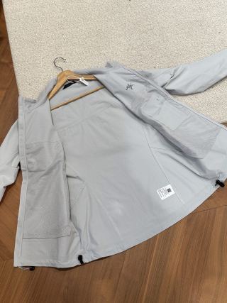 Arc'teryx Windbreaker Jacket White view 5