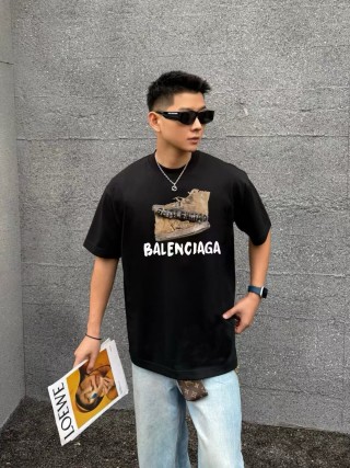 Balenciaga Distressed Shoe Print Black T-Shirt view 2