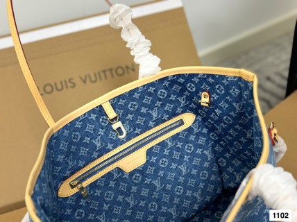 LV Neverfull MM Monogram Denim Tote Bag - Blue view 9