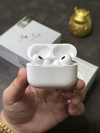 Apple AirPods Pro 2 White Earphones with USB-C Charging view 7