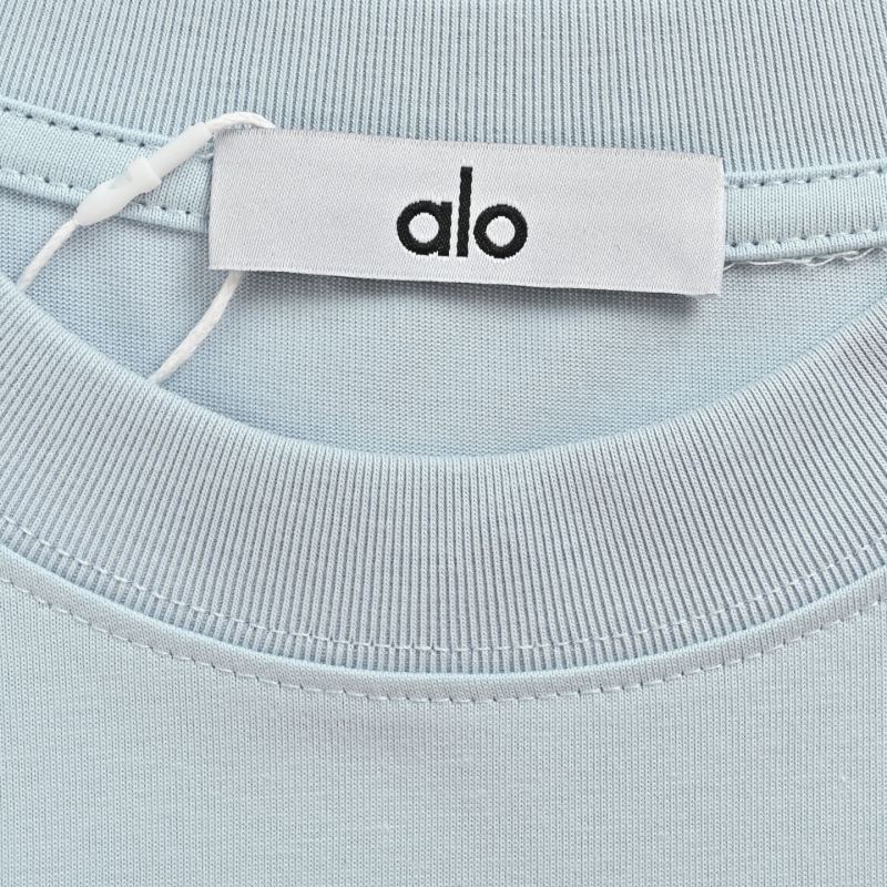 Alo Yoga Men's Classic Logo T-Shirt Light Blue view