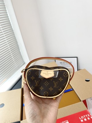 Louis Vuitton Loop Monogram Canvas Shoulder Bag Brown view 6