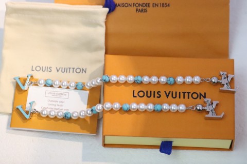 LV Turquoise Pearl Beaded Bracelet - Silver & Blue view 7