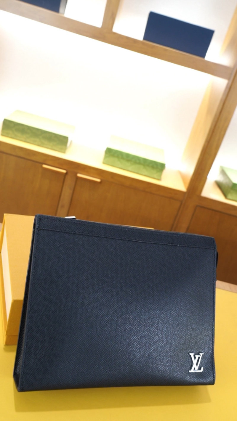 Louis Vuitton Navy Blue Taiga Leather Bifold Wallet