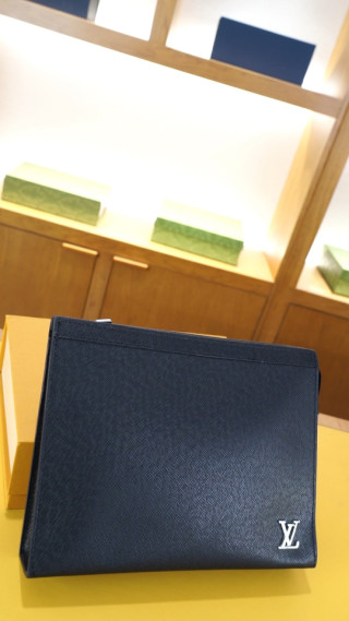 Louis Vuitton Navy Blue Taiga Leather Bifold Wallet