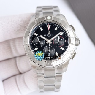 Breitling Avenger B01 Chronograph 44mm Green Dial view 5