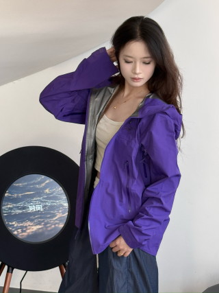 Arc'teryx Beat Jacket Phantom Purple view 2