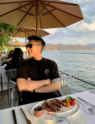 Louis Vuitton Black Logo T-Shirt view 2