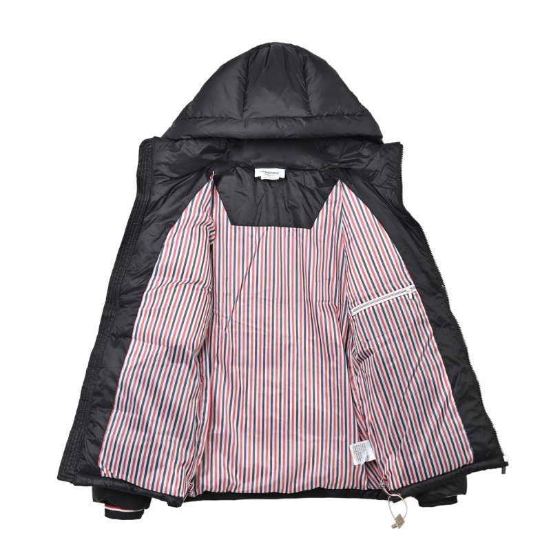 Black & Navy Colorblock Puffer Down Jacket view