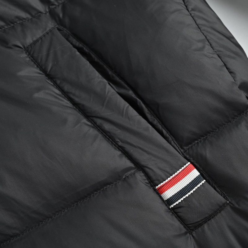 Black & Navy Colorblock Puffer Down Jacket view