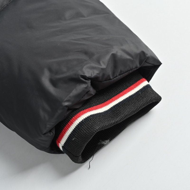 Black & Navy Colorblock Puffer Down Jacket view