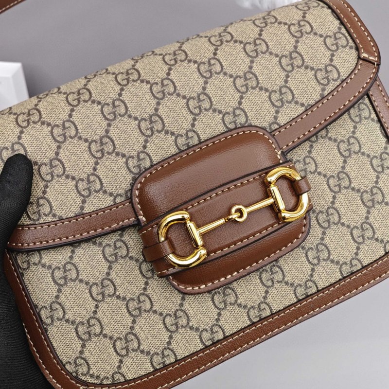 Gucci 1955 Horsebit Saddle Bag Beige/Brown view