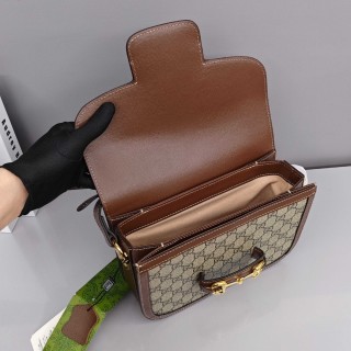 Gucci 1955 Horsebit Saddle Bag Beige/Brown view 9