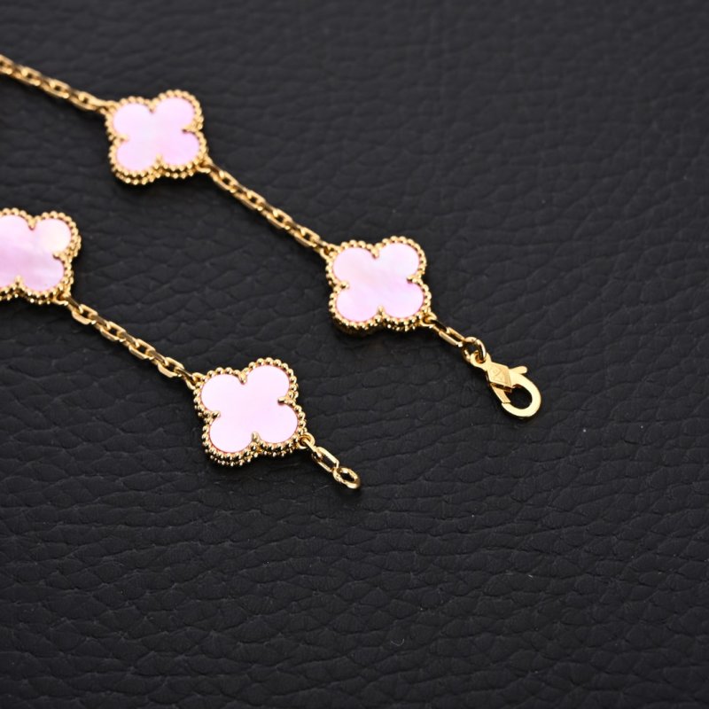 Van Cleef & Arpels Clover Pink Bracelet view